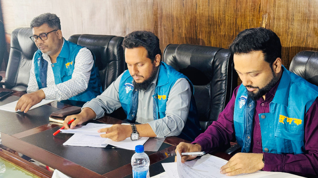 হঠাৎ বিসিবিতে দুদকের দল, কোটি টাকার গরমিল নিয়ে তদন্ত