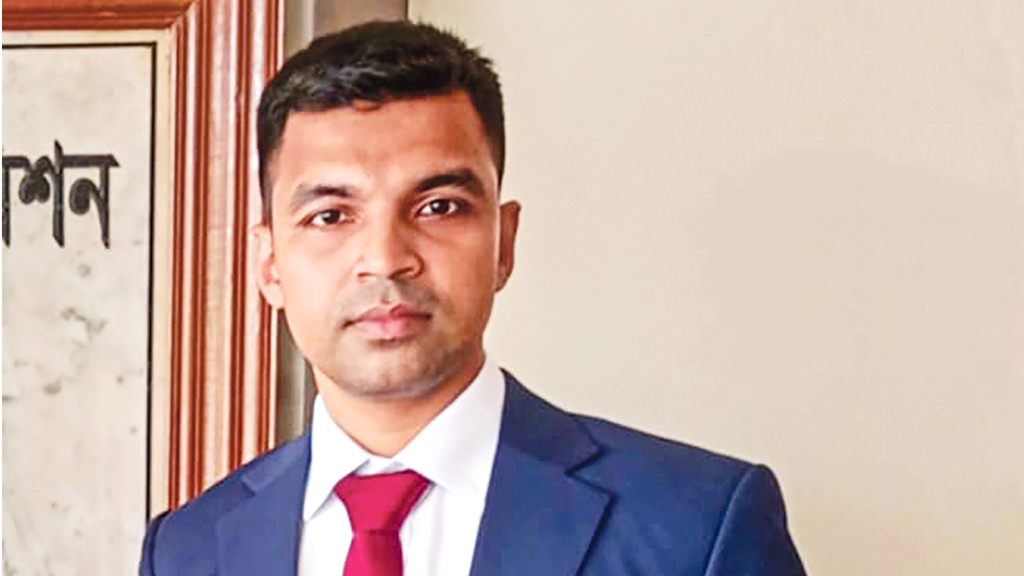 প্রশাসন ক্যাডার প্রথম চয়েস কেন