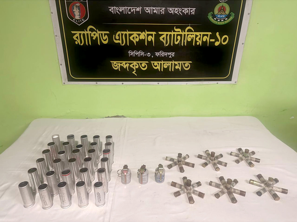 থানা থেকে লুট হওয়া গ্রেনেড-কার্তুজ উদ্ধার