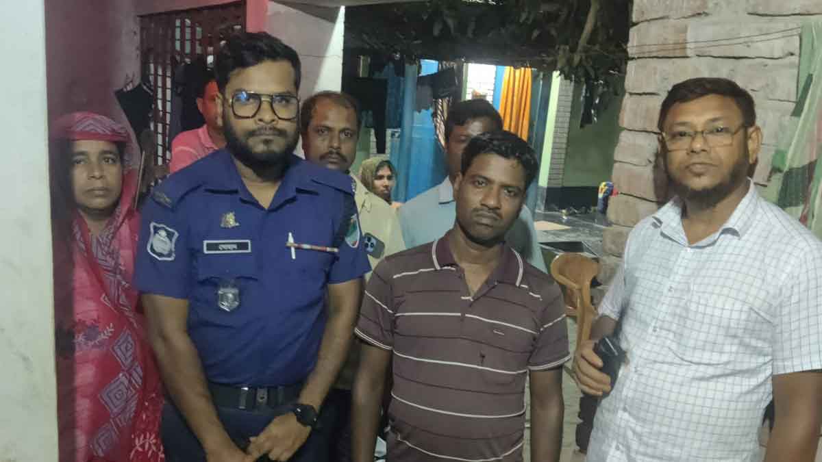 সেই ব্যবসায়ীকে বাড়ির সামনে ফেলে গেছেন অপহরণকারীরা