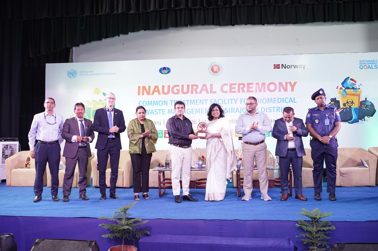 সিরাজগঞ্জে বায়োমেডিক্যাল বর্জ্য ব্যবস্থাপনা কেন্দ্র চালু, ৯৫০ টনেরও বেশি বর্জ্য পরিশোধনের সক্ষমতা