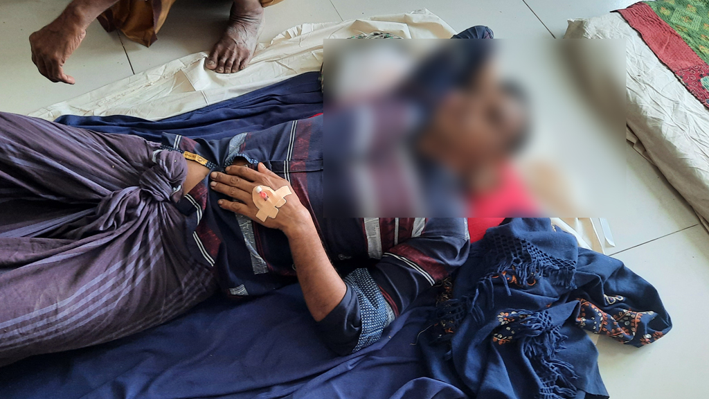 বিয়েতে দাওয়াত না পাওয়ায় দুপক্ষের সংঘর্ষ, আহত ৫