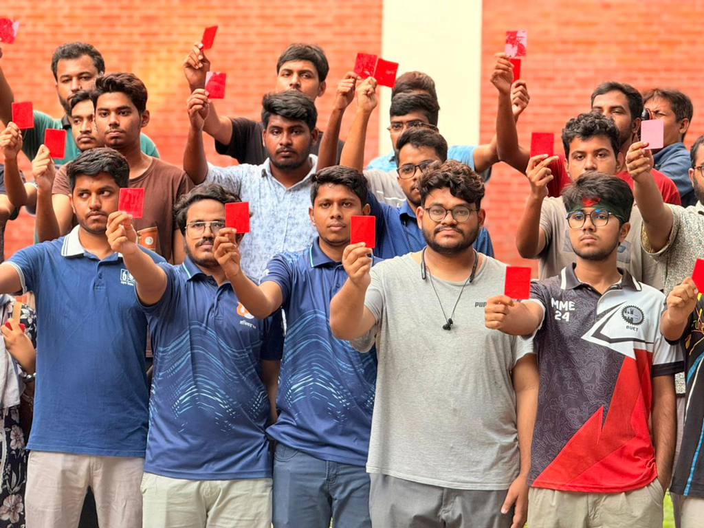 ‘ডিপ্লোমা কোটাকে’ লাল কার্ড দেখাল বুয়েট শিক্ষার্থীরা, শাটডাউন অব্যাহত