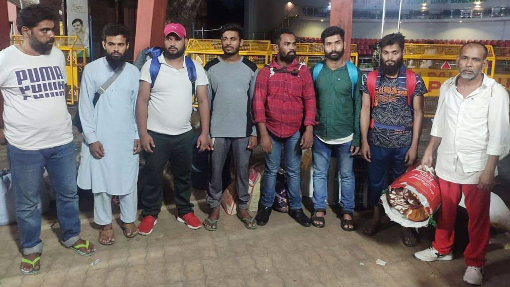 ভারতে পাচার হওয়া ৮ বাংলাদেশি বেনাপোলে হস্তান্তর