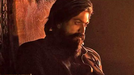 হাজার কোটির দোরগোড়ায় ‘কেজিএফ: চ্যাপ্টার টু’