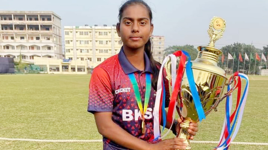 নারী টি-টোয়েন্টিতে  ‘নীলসাগর এক্সপ্রেস’