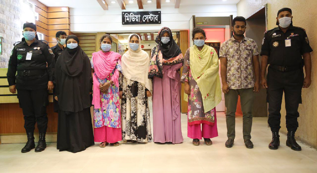 ভুল গ্রুপের রক্ত দেওয়ায় প্রসূতির মৃত্যু, ডায়াগনস্টিকের পরিচালকসহ গ্রেপ্তার ৬ 