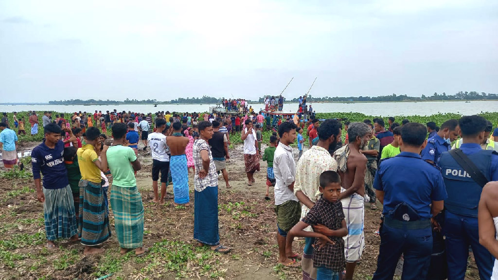 নিখোঁজের ৩ দিন পর মেঘনায় মিলল মাঝির মরদেহ 