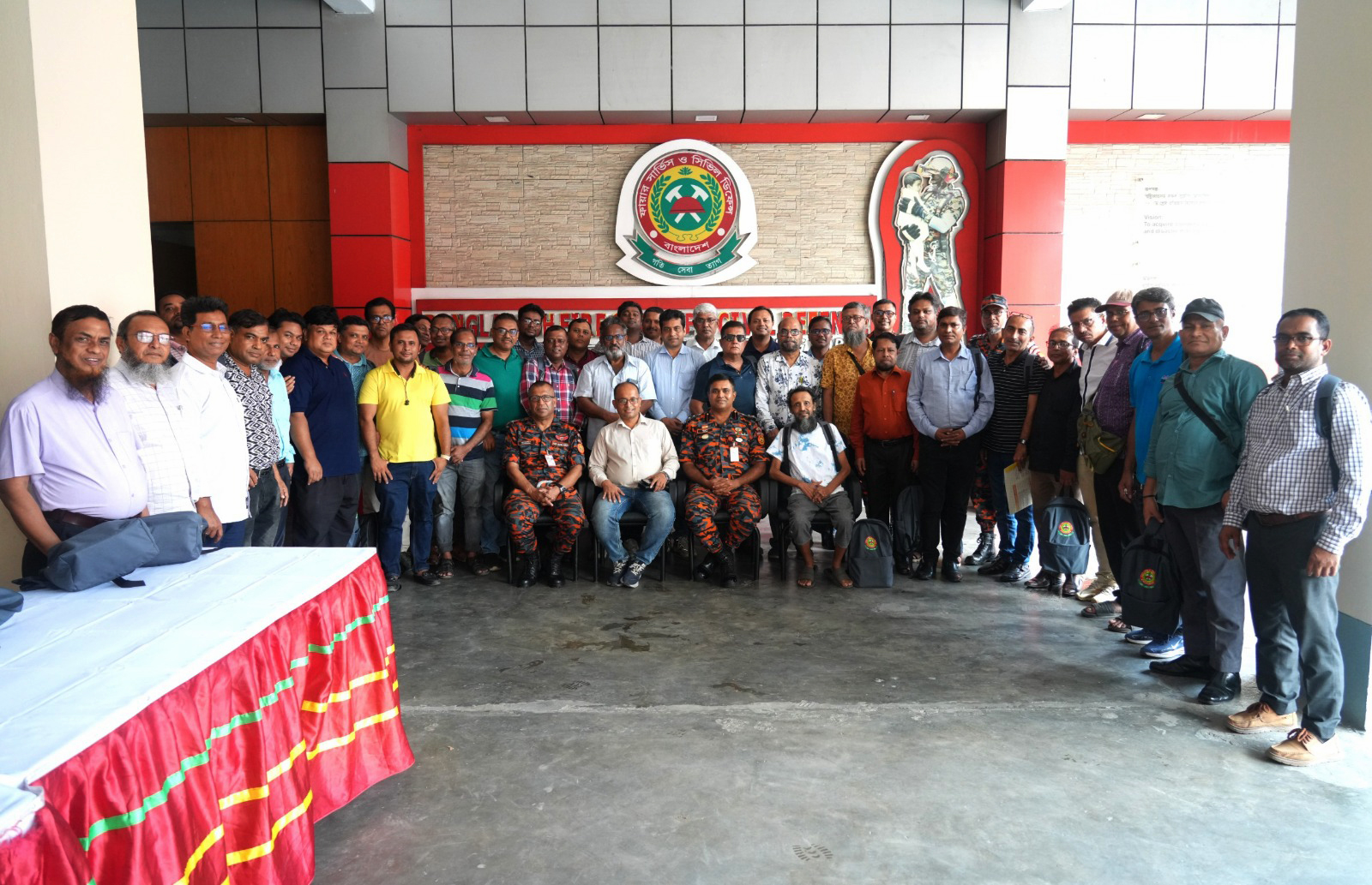 ক্র্যাব সদস্যদের অগ্নিনিরাপত্তার প্রশিক্ষণ দিল ফায়ার সার্ভিস