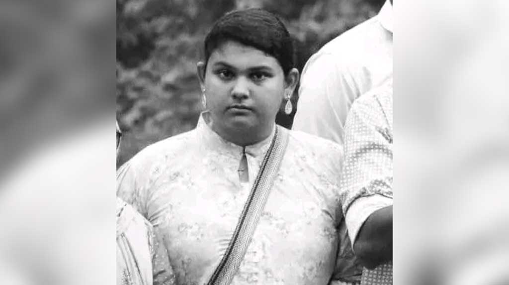 ঘরের জানালা থেকে ছাত্রদলের কর্মী চবি ছাত্রীর ঝুলন্ত লাশ উদ্ধার