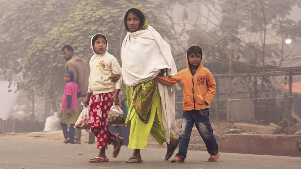 শীতার্তের মুখে হাসি ফোটানো ইবাদত