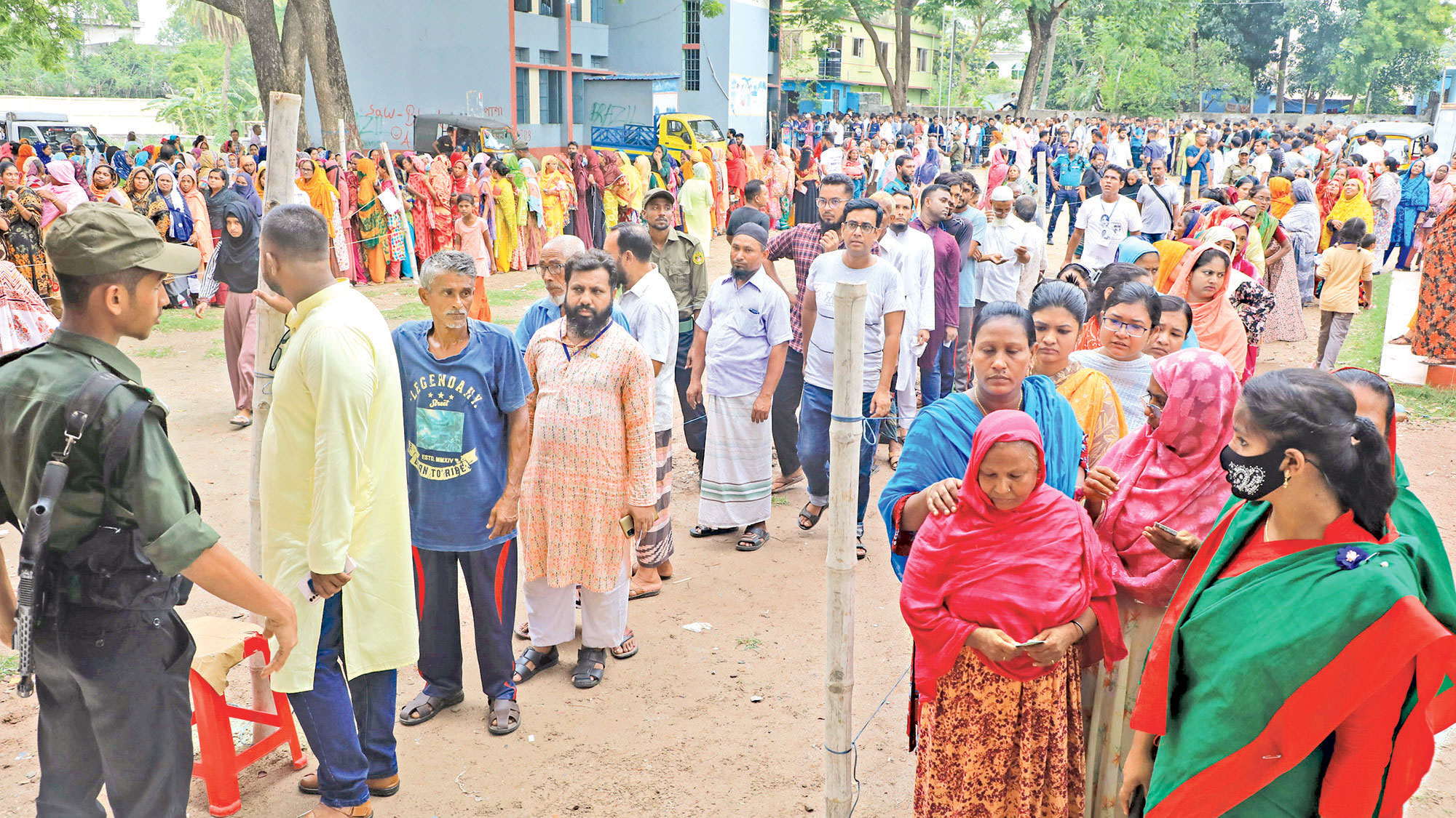 ঘরে-বাইরে চ্যালেঞ্জের মুখে বরিশালের ছয় আসনের বর্তমান এমপিরা