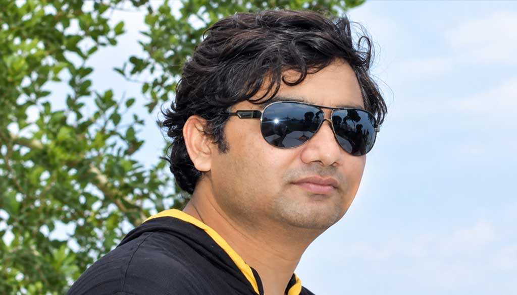 জুলাই গণ-অভ্যুত্থান নিয়ে কটাক্ষ: চবির শিক্ষক সাময়িক বরখাস্ত, বহিষ্কার আরও দুই শিক্ষার্থী
