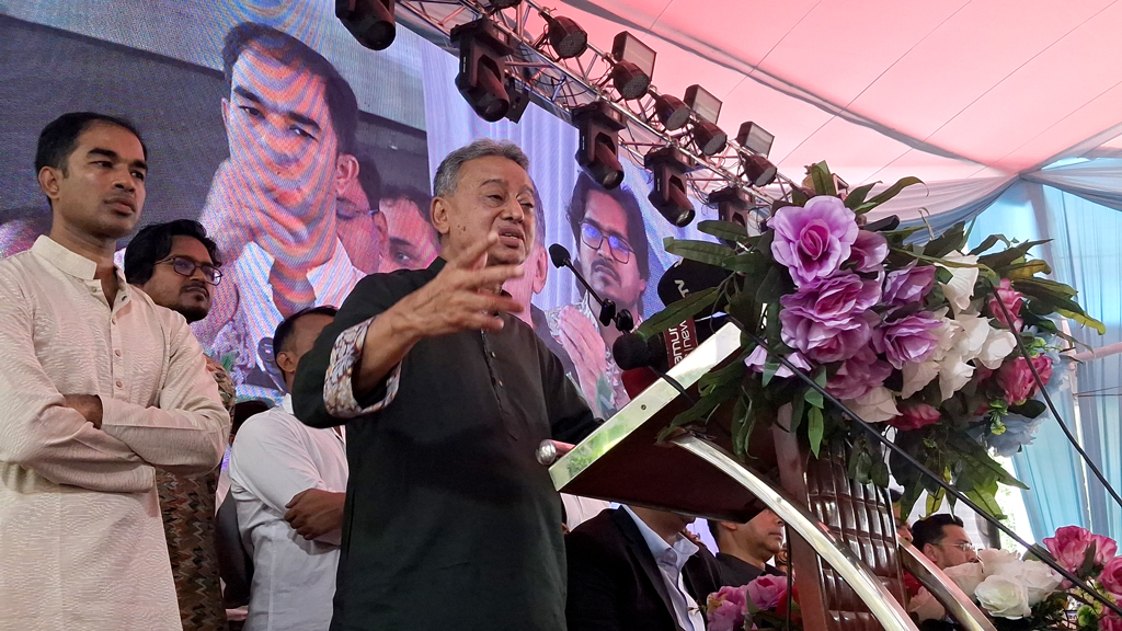 চবি ক্যাম্পাসে বহিরাগতদের প্রবেশ ঠেকাতে কঠোর হতে হবে: অর্থমন্ত্রী