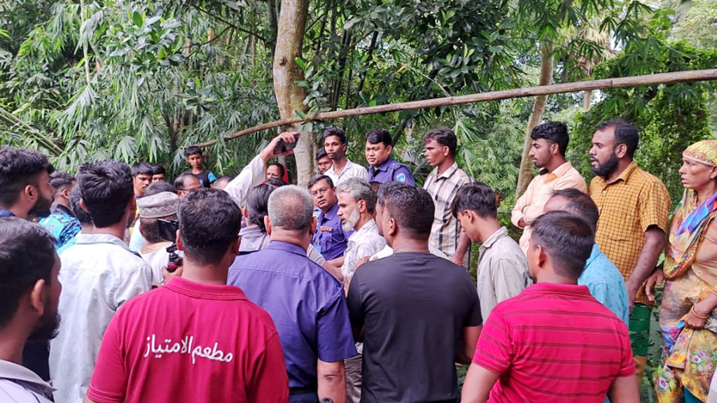 চাঁদপুরে চাচার কিল-ঘুষিতে ভাতিজার মৃত্যুর অভিযোগ, চাচি আটক