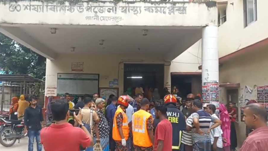 গাংনীতে মোটরসাইকেল নিয়ন্ত্রণ হারিয়ে বালুর স্তূপে ধাক্কা, যুবক নিহত
