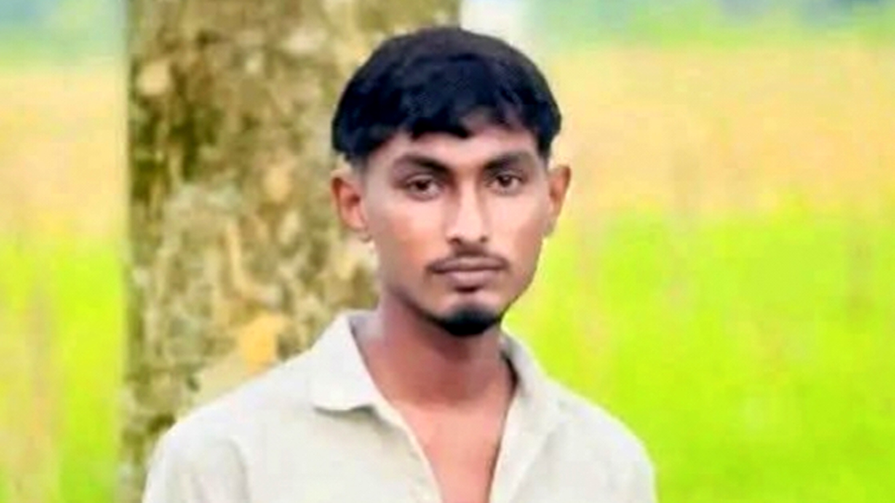 চাঁদপুরে সড়ক দুর্ঘটনায় আহত কিশোরের মৃত্যু