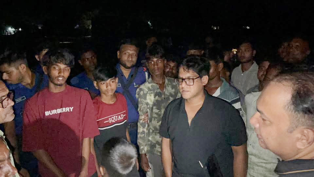 চাঁদপুরে কিশোর গ্যাং সদস্যসহ আটক ২৭