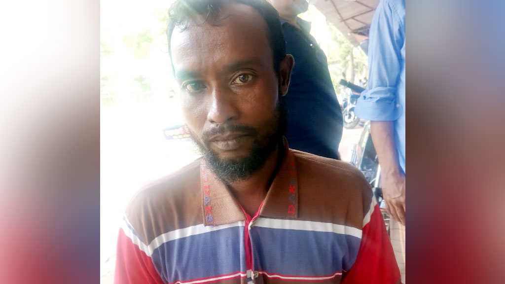 চাঁদপুরে বাড়ির পাশের মাঠে পাওয়া গেল কৃষকের মরদেহ