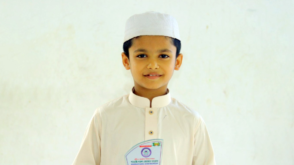 ১৭৫ দিনে কোরআনের হাফেজ শিশু তানভীর