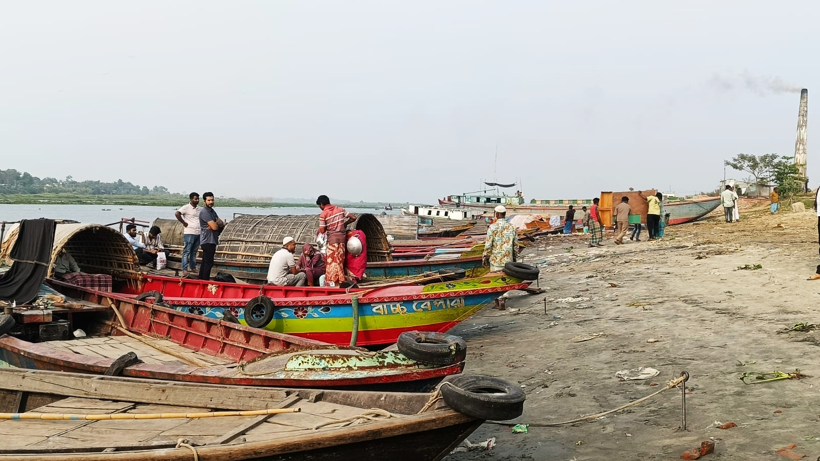 চাঁদপুরে ঈদ ও মেলা ঘিরে নৌপথে ডাকাত আতঙ্ক, টহল বাড়ানোর দাবি