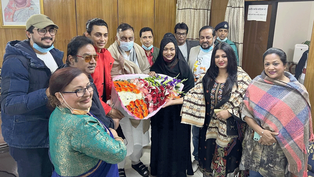 সভাপতিকে ছাড়াই স্বরাষ্ট্রমন্ত্রীর বাসায় মিশা-জায়েদ প্যানেলের সদস্যরা