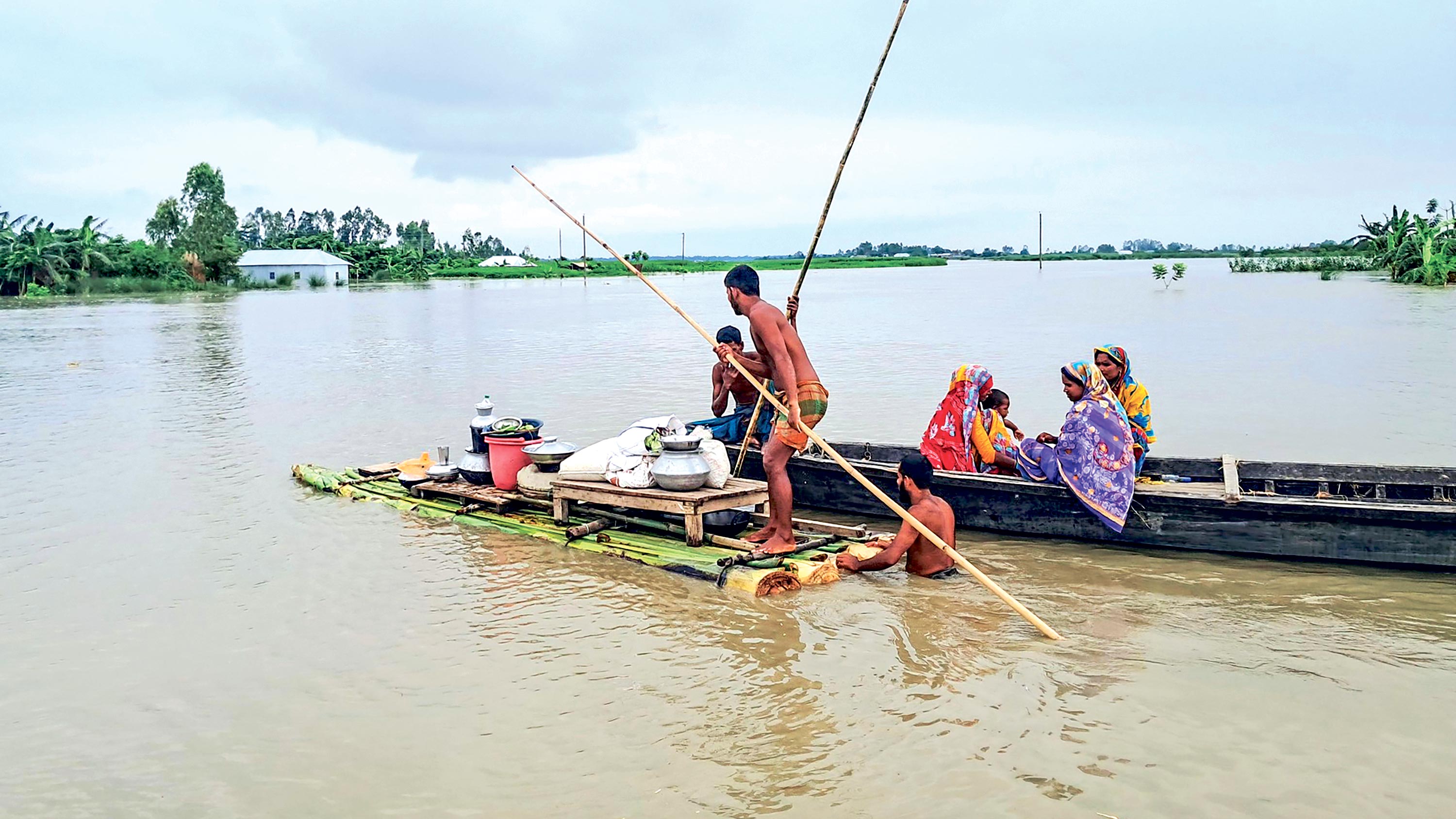 সিলেটে বন্যা পরিস্থিতির উন্নতি, উত্তরে অবনতি