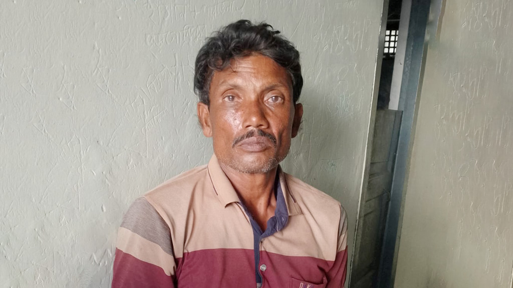 ধর্ষণে ব্যর্থ হয়ে গৃহবধূর আঙুল কামড়ে ছিঁড়ে ফেলার অভিযোগ, আটক ১