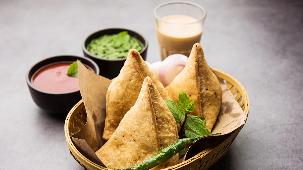 হরমুজ বন্ধে চা–সমুচা–দোসার রসনাবঞ্চিত ভারতীয়রা