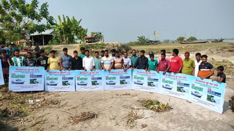 হাইমচরের চরাঞ্চলে ওয়াটার অ্যাম্বুলেন্স ও স্থায়ী বাঁধের দাবি