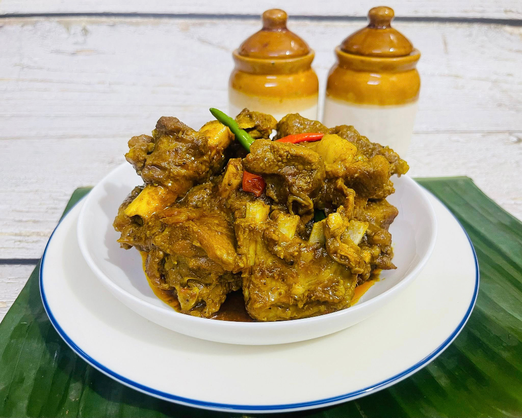 কারা কীভাবে মাংস খাবেন