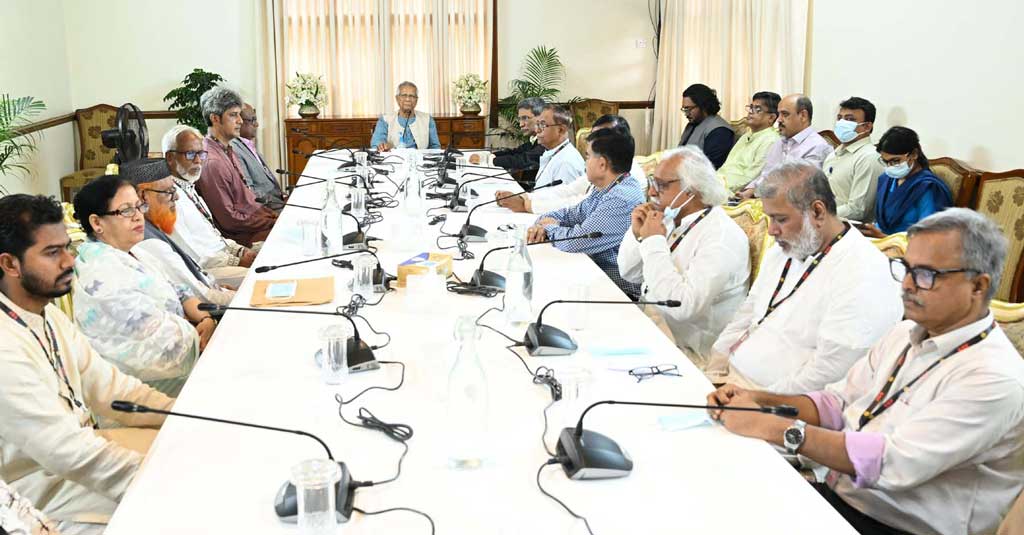 মতপার্থক্য থাকলেও ফ্যাসিবাদের বিরুদ্ধে ঐক্য আরও দৃশ্যমান করার আহ্বান প্রধান উপদেষ্টার