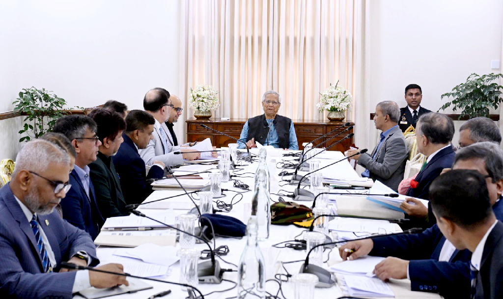 নির্বাচনকে সামনে রেখে সাইবার নিরাপত্তা জোরদারের নির্দেশ প্রধান উপদেষ্টার