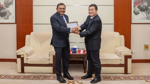 চীনের হুবেই প্রদেশের সঙ্গে শিক্ষা সহযোগিতা বাড়াতে চায় বাংলাদেশ