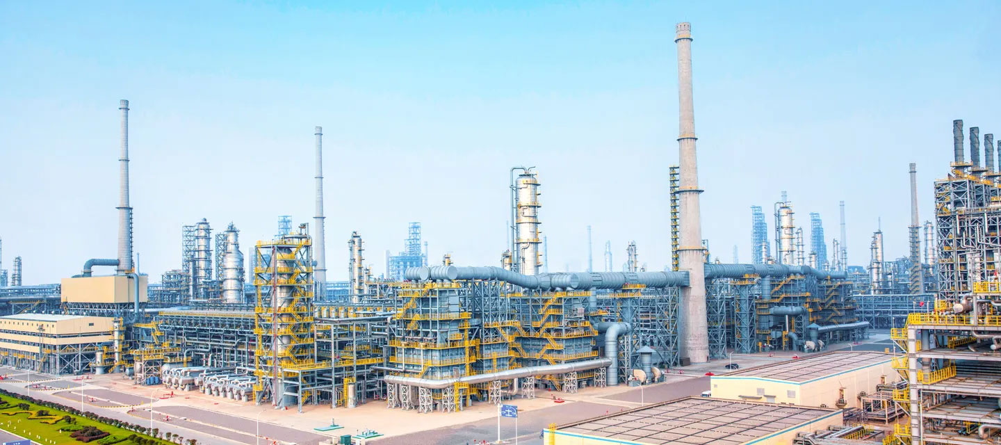 চীনে বৃহৎ শোধনাগার বন্ধ, বিশ্বজুড়ে তেলের বাজারে অস্থিরতার শঙ্কা