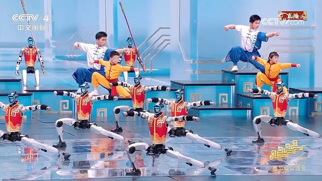 চীনা নববর্ষের অনুষ্ঠানে রোবটদের মার্শাল আর্ট