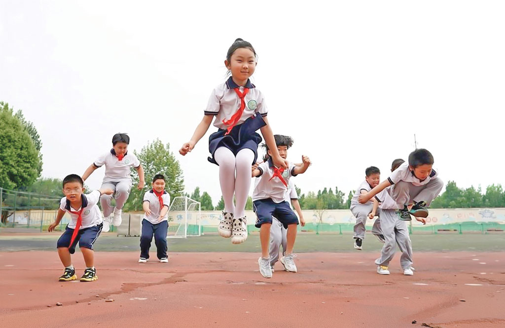 ১৫ মিনিট বিরতি, ২ ঘণ্টা ব্যায়াম চালু চীনের স্কুলে