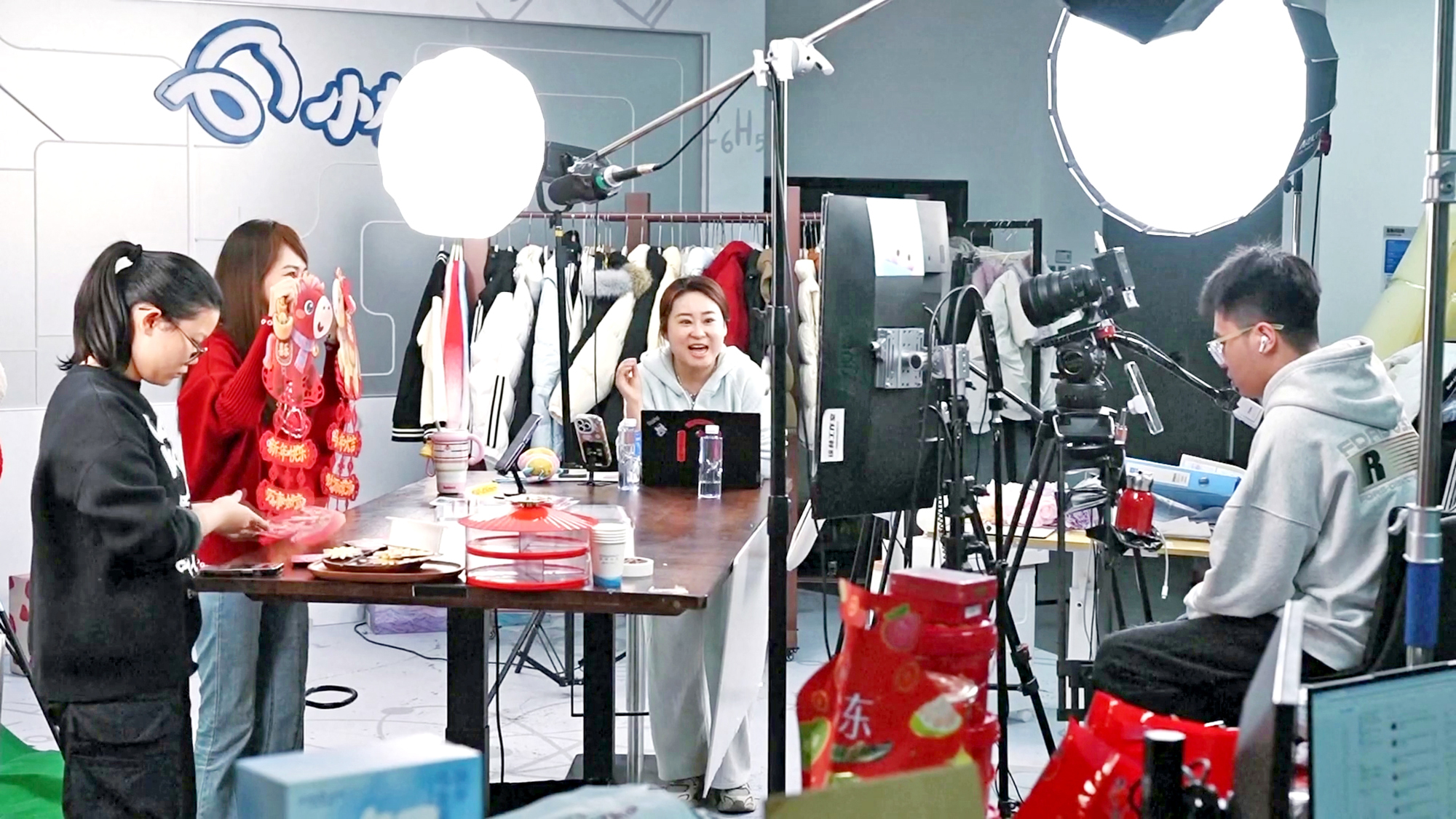 চীনের বদলে যাওয়া ক্যারিয়ার