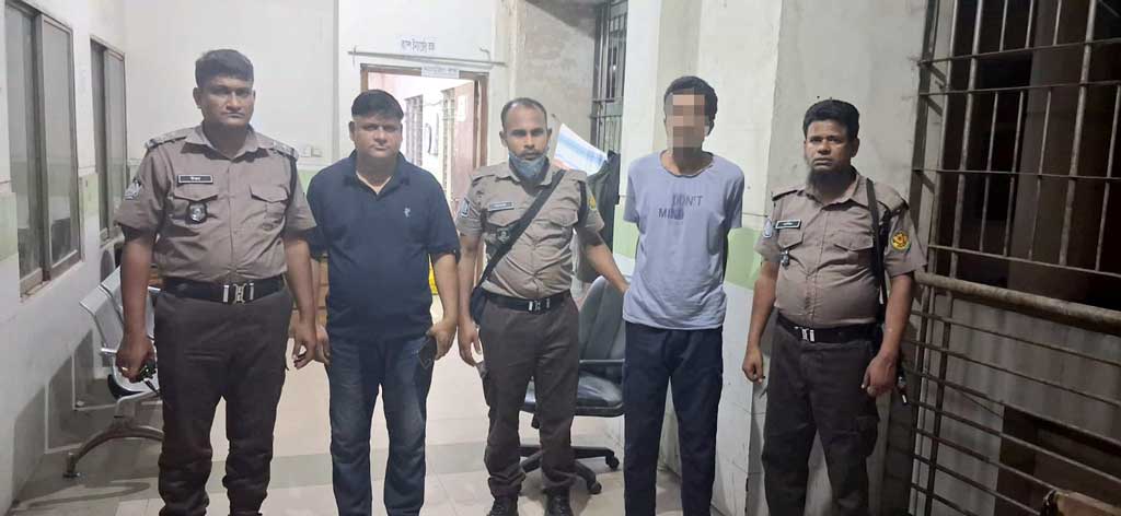 মোবাইল-ব্যাগ নিয়ে পালাতে গিয়ে মুগদা হাসপাতালে ছিনতাইকারী আটক