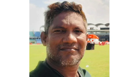 চাকরি পাওয়ার এক সপ্তাহের মধ্যেই না ফেরার দেশে বিসিবির কোচ