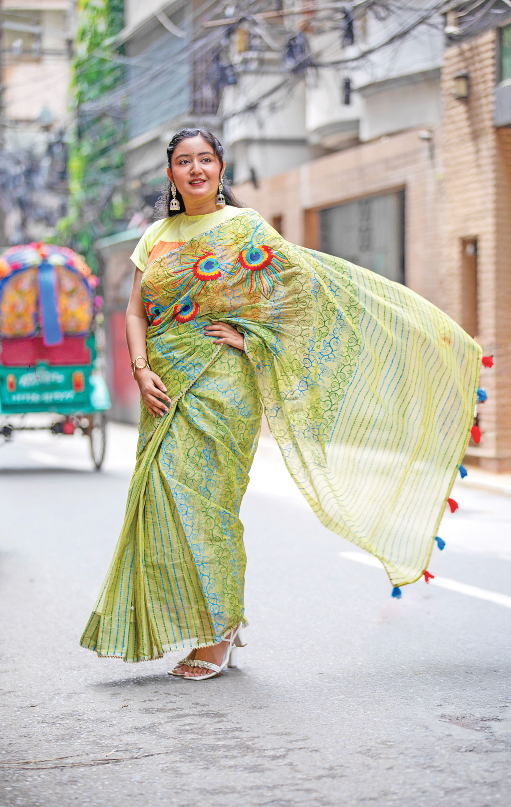 মডেল: ছোঁয়া পোশাক: অন ক্লাউড নাইন অ্যান্ড হাফ। ছবি: হাসান রাজা