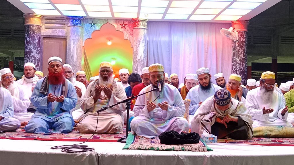 ছারছীনা দরবার শরিফের ১৩৫তম ঈছালে ছাওয়াব মাহফিল শুরু, যোগ দেবেন মির্জা ফখরুল