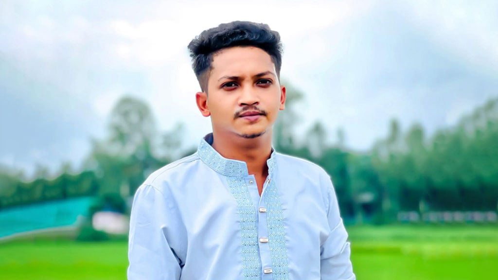 নকল সরবরাহ করতে গিয়ে ছাত্রদল নেতা আটক