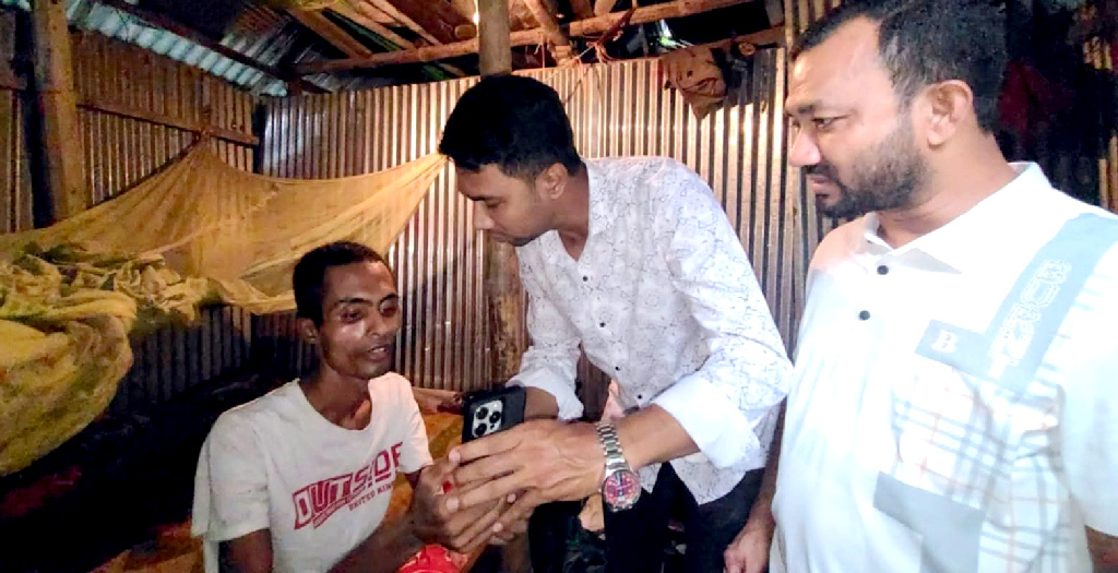 ছাত্রলীগের মারধরে মানসিক ভারসাম্য হারানো ছাত্রদল নেতাকে নেওয়া হলো ঢাকায়