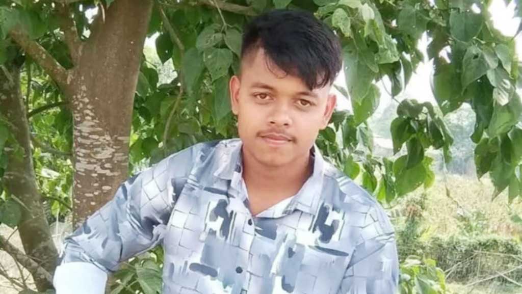 চকরিয়ায় পিকআপ-কাভার্ড ভ্যানের মুখোমুখি সংঘর্ষে আহত চালকের মৃত্যু