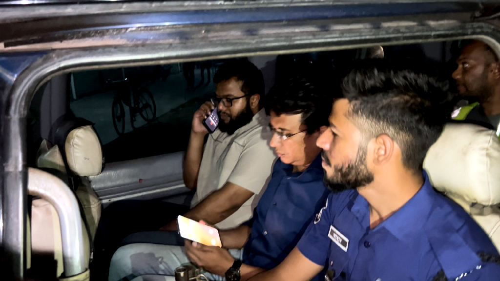 কুষ্টিয়ায় অস্ত্রোপচারের সময় শিশুর মৃত্যু, দুই চিকিৎসক পুলিশ হেফাজতে