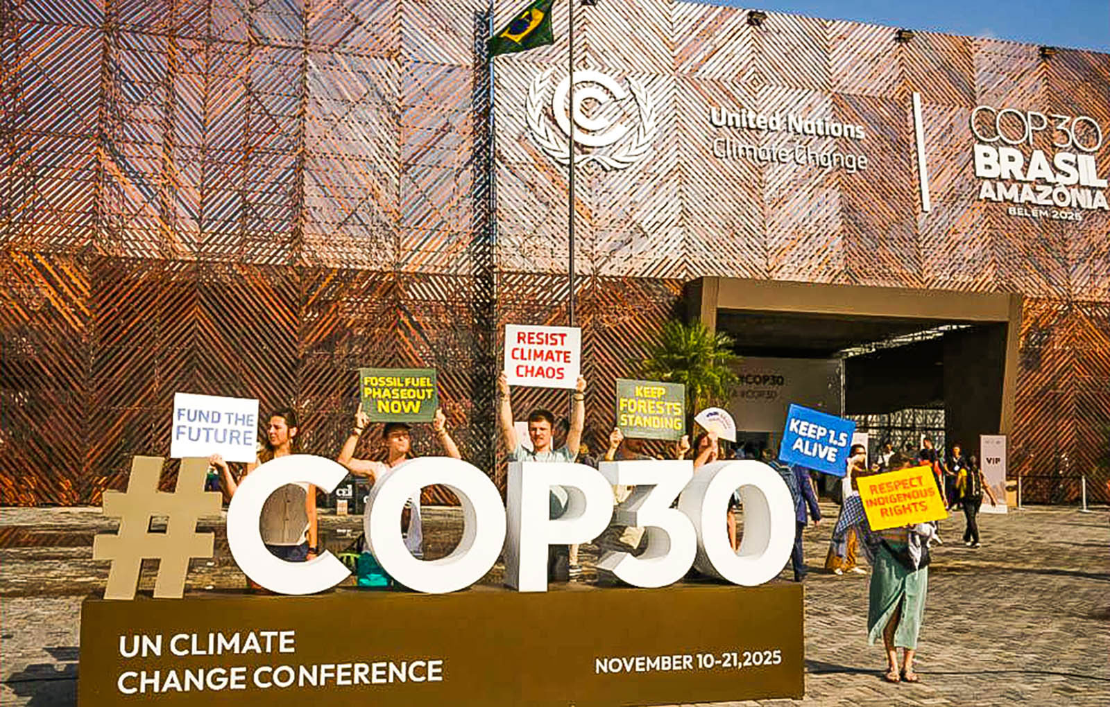 জলবায়ু পরিবর্তনে অণুজীবের ভূমিকা