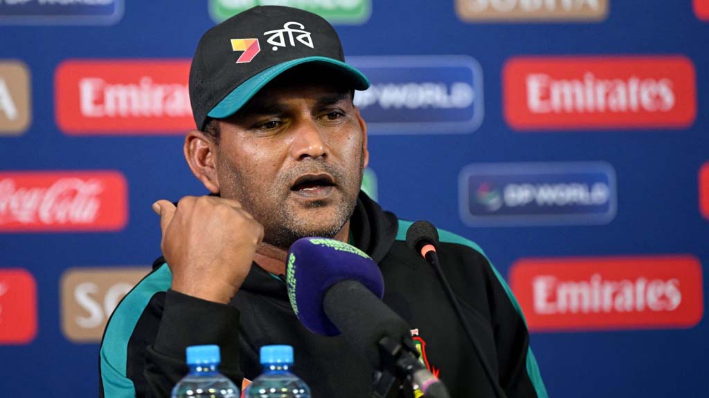 পাকিস্তান সিরিজ জিতেও কেন অসন্তুষ্ট সালাহ উদ্দীন
