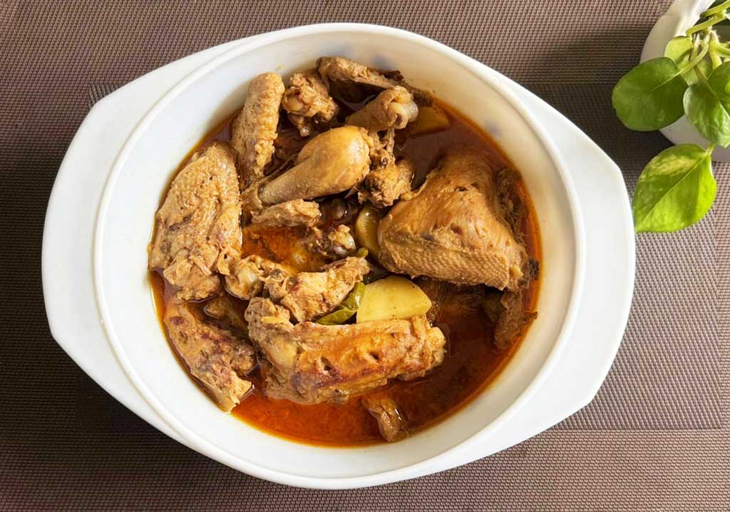 নারকেলের দুধ দিয়ে মুরগির রোস্ট