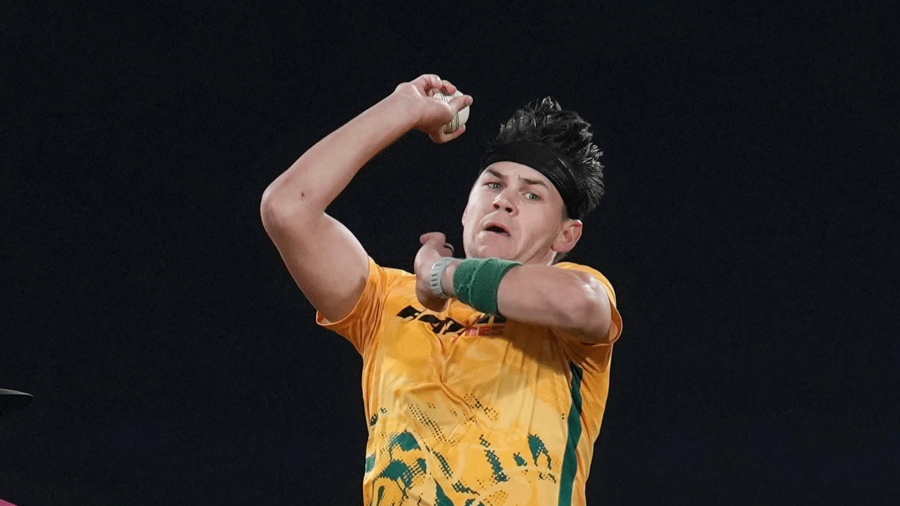 আইপিএলে বদলি ক্রিকেটারের বদলি তিনি